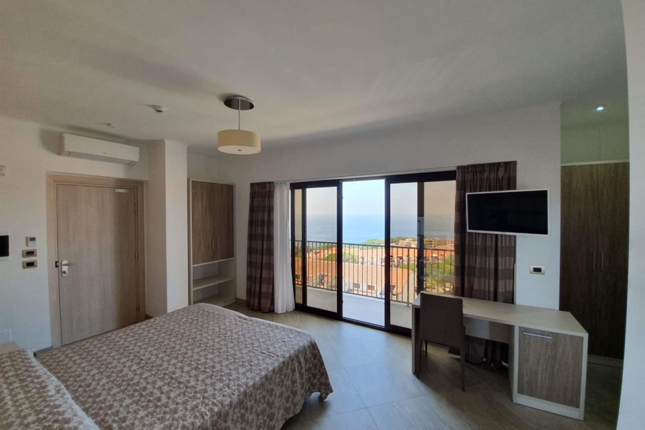 Hotel San Domenico arredo camera 1